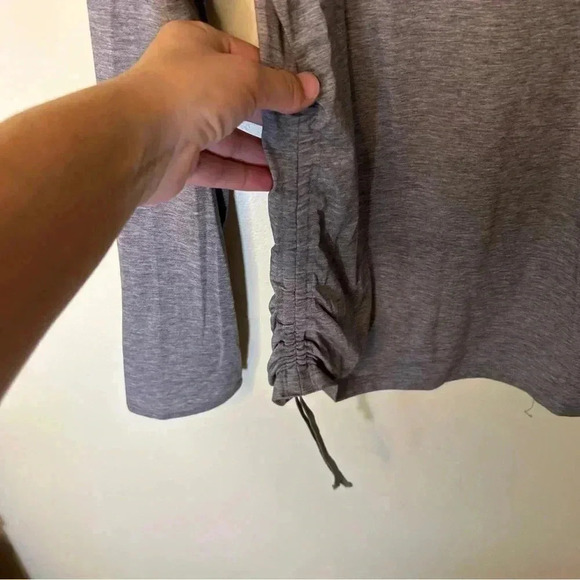 Athleta Encore Grey Long Sleeve Side Ruched Size Large - Picture 6 of 6